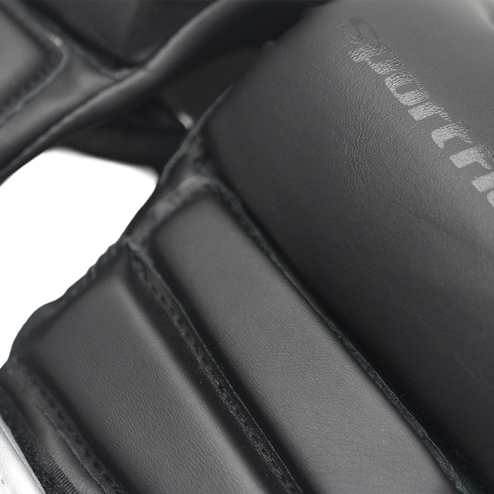 Guantes MMA 30z Medio Dedo Negro Plata
